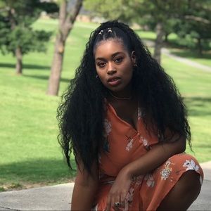 Meet your Posher, Sade